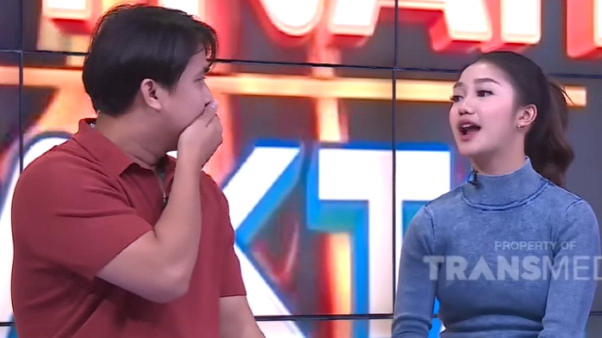 Billy Syahputra diduga pacaran dengan Chandrika Chika.