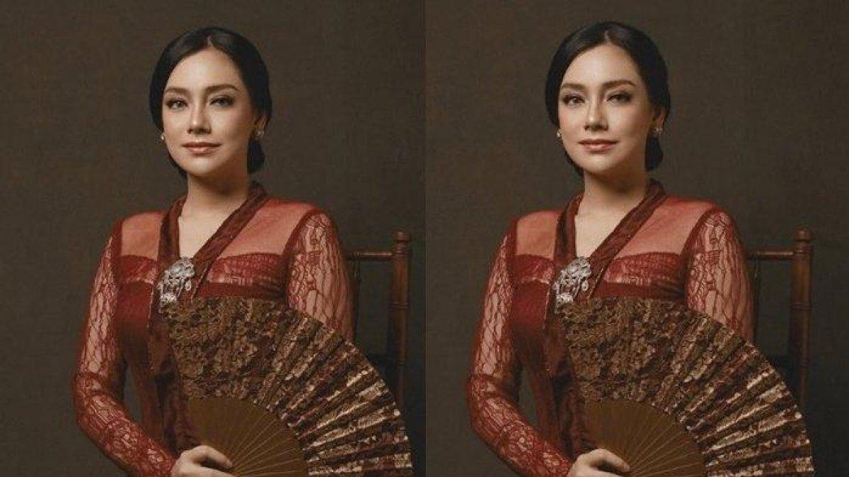 CELINE EVANGELISTA LEPAS HIJAB - Lepas Hijab Lagi, Celine Evangelista Curi Perhatian, Janda Stefan William: Selamat Hari Kartini.