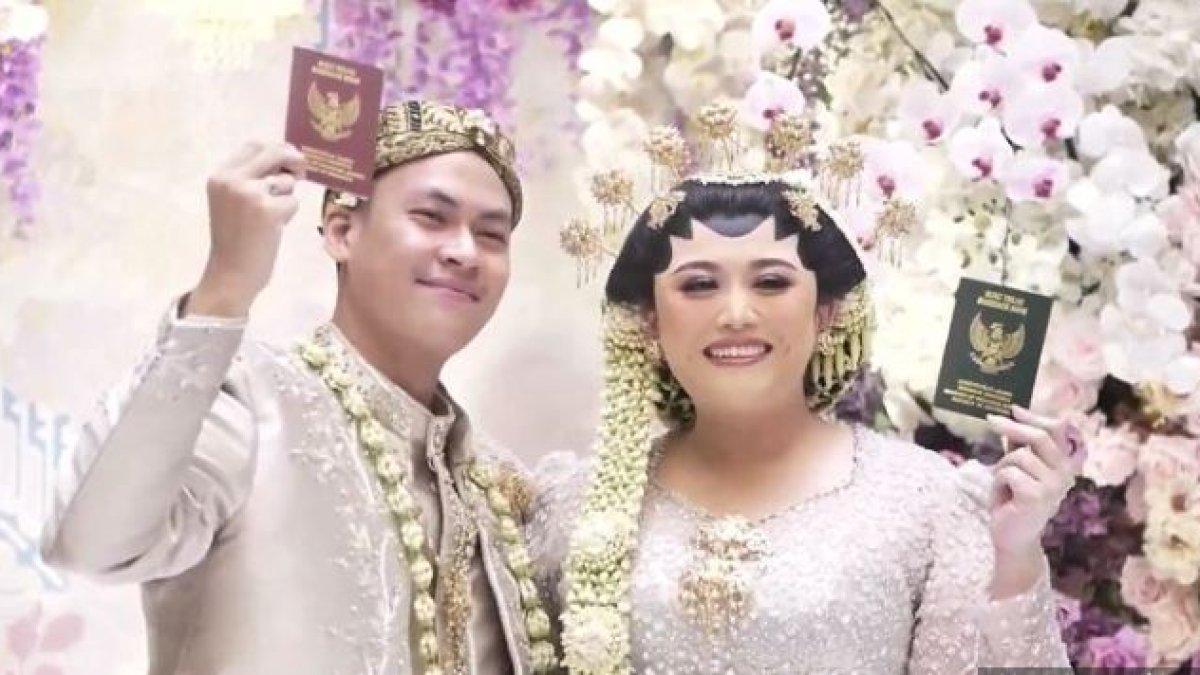 Clarissa dan Dipha resmi menikah di tanggal cantik, tepatnya pada Minggu (7/7/2024).