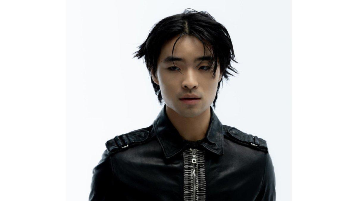 Dallas Liu aktor keturunan Indonesia pemeran Pangeran Zuko di live action Avatar: The Last Airbender.
