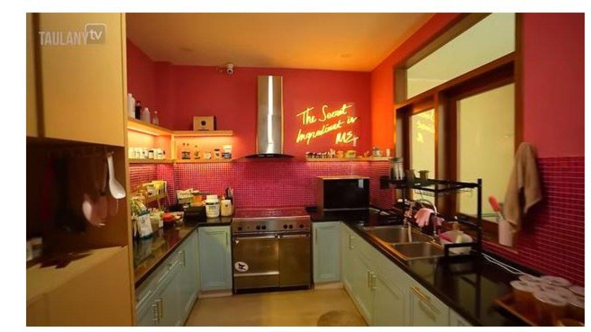 Dapur rumah Marshanda sukses menarik perhatian publik.
