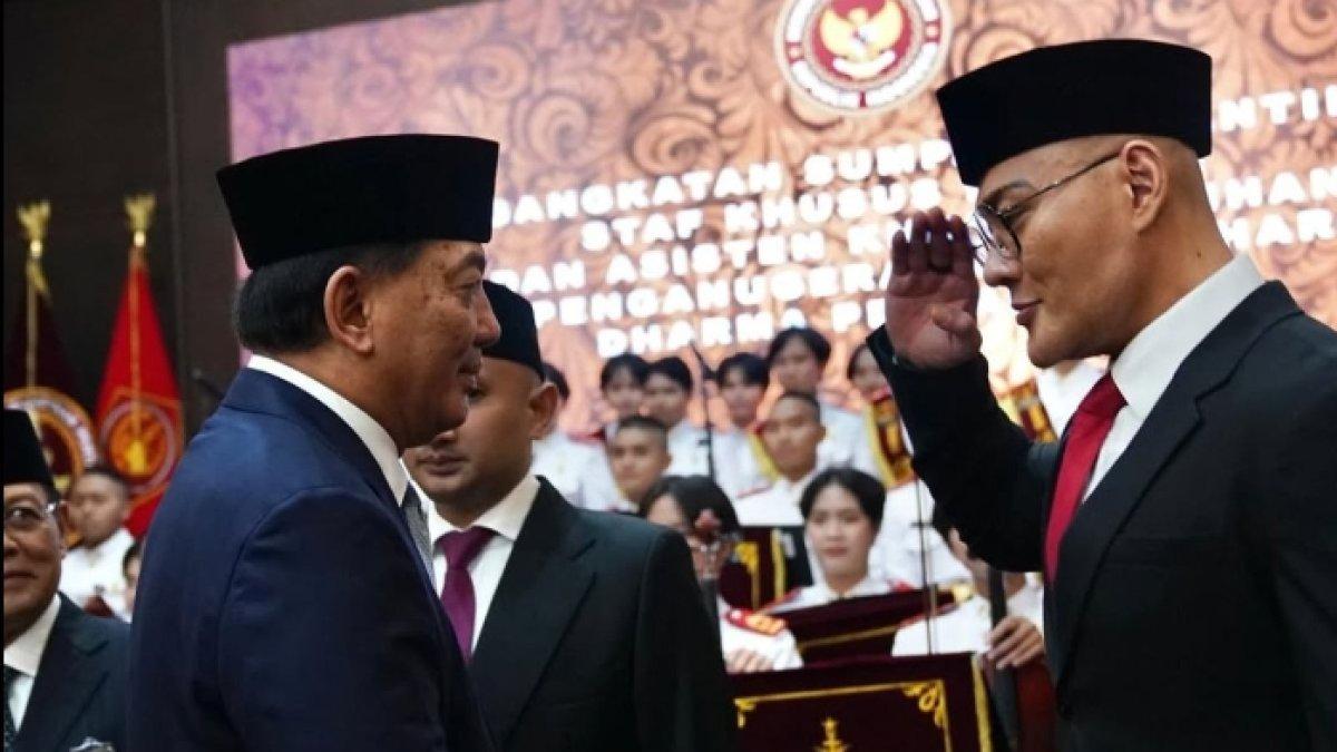 DEDDY STAFSUS MENHAN - Deddy Corbuzier resmi dilantik jadi Staf Khusus Kementerian Pertahanan Selasa (11/2/2025),