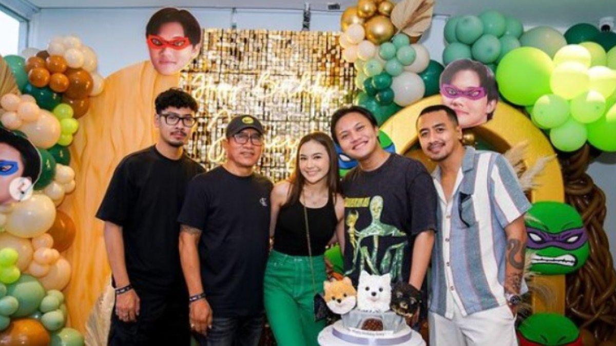 Dekorasi ultah Rizky Febian bertema Ninja Turtle