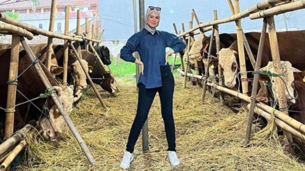 Delia Septianti awalnya iseng jualan hewan kurban, kini malah sukses