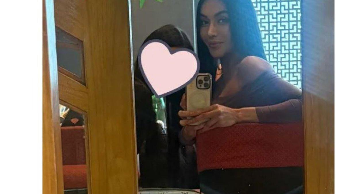 DENADA DAN AISHA PULANG KE INDONESIA - Denada pun tak lupa membagikan beberapa selfie berdua dengan Aisha