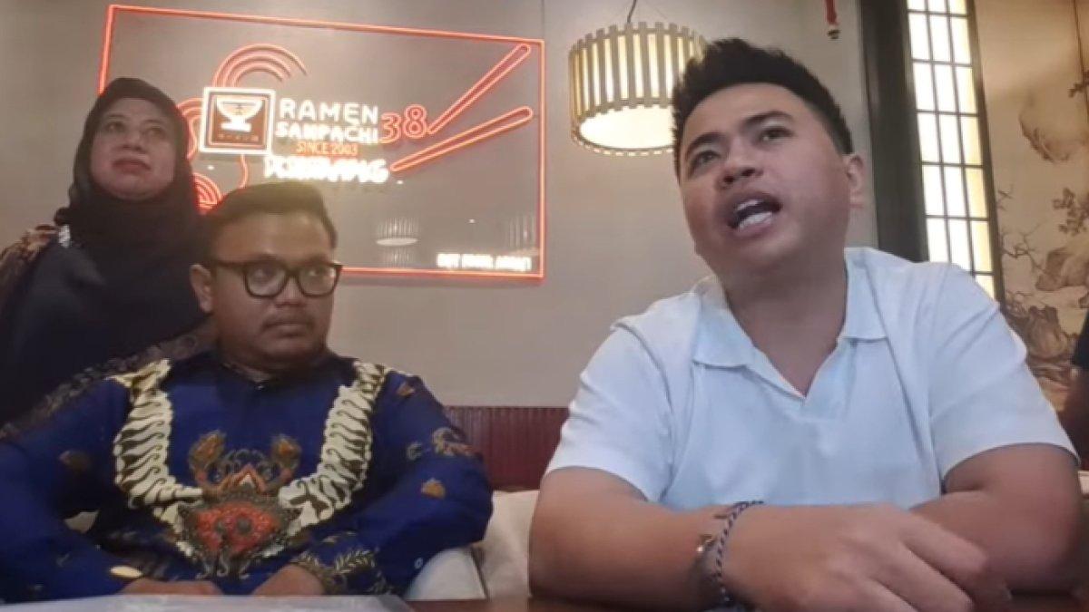 Derry Saputra beber perubahan sikap Bunga Zainal