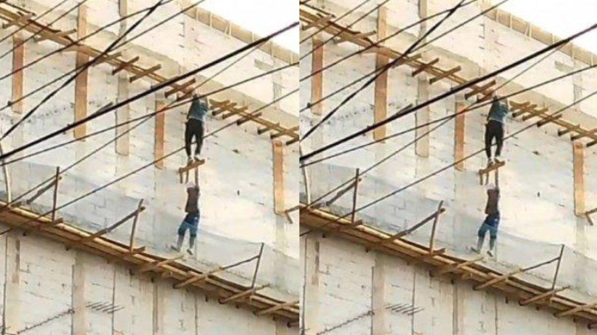 Detik-detik kuli bangunan gelantungan terjebak kebakaran