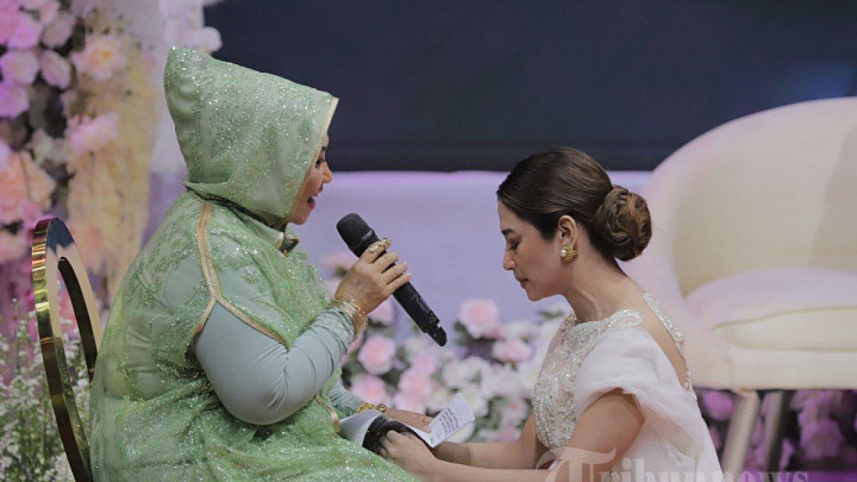 Dewi Perssik masih ragu dinikahi Rully