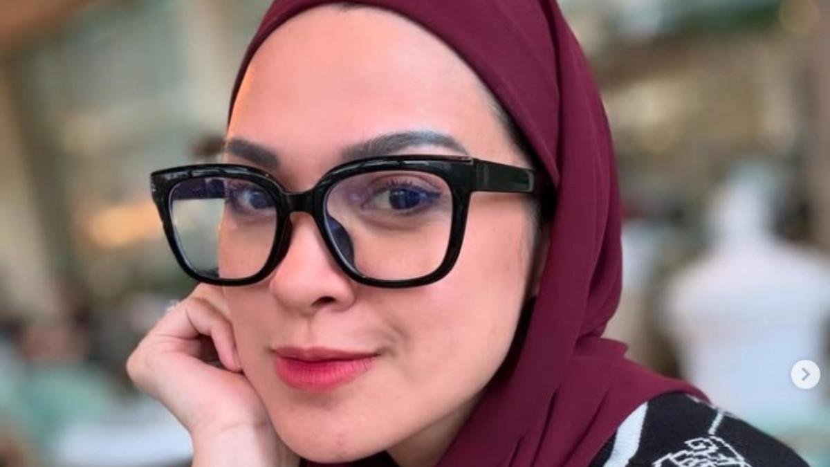 PINDAH DARI JAKARTA KE KEDIRI - Di Kediri, Delia dibuat takjub karena bisa makan enak hanya dengan Rp 10.000. 