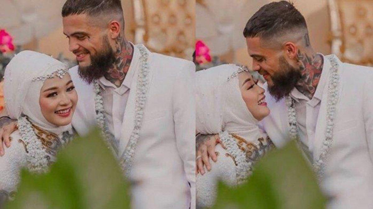 Diego Michiels menikahi wanita bernama Dhea Ananda Boru Simatupang pada 5 Juli 2019.