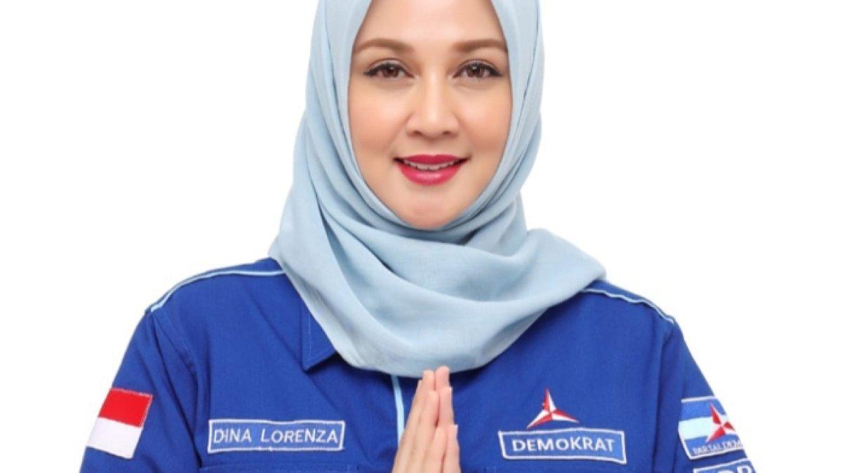 Dina Lorenza Lolos jadi Anggota DPR RI
