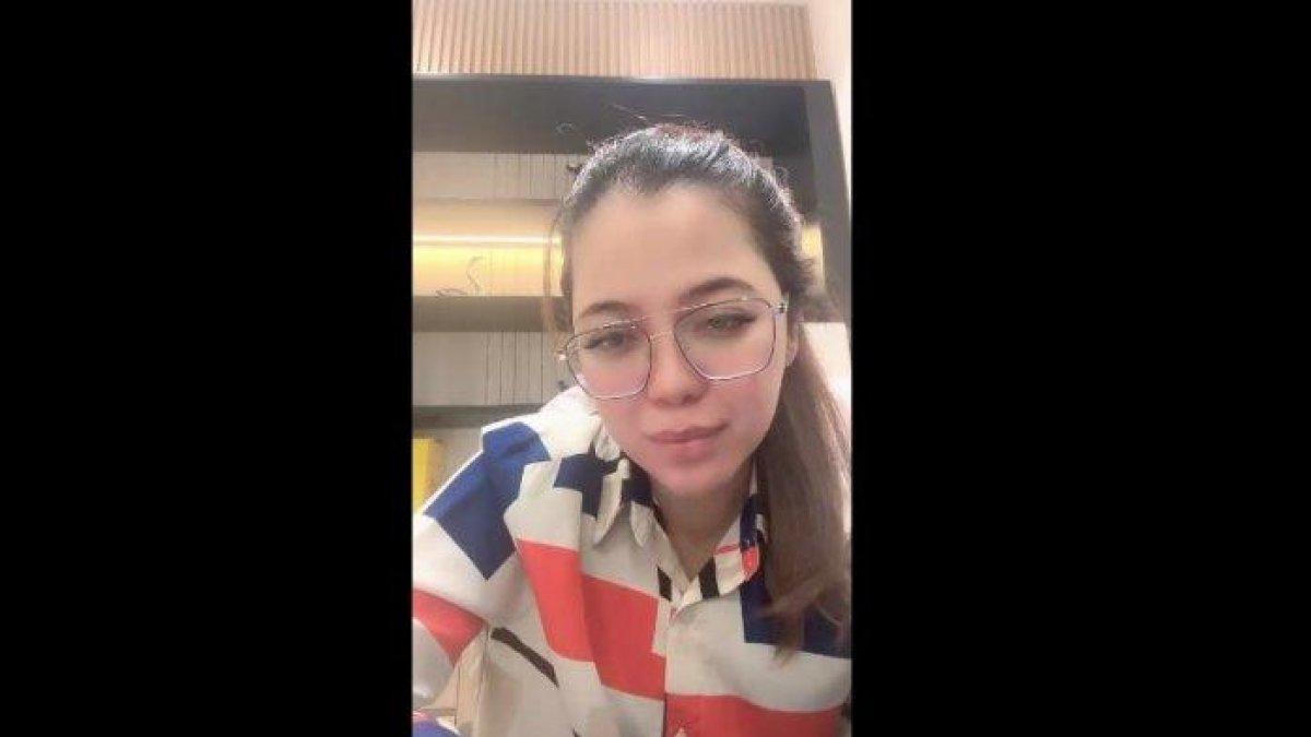Dokter Kamelia saat live tiktok.