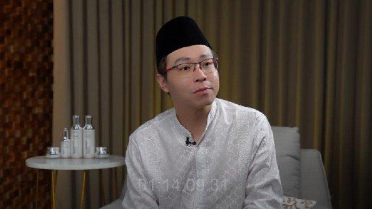 RICHARD LEE MUALAF - Richard Lee telah menjadi mualaf sejak dua tahun yang lalu.