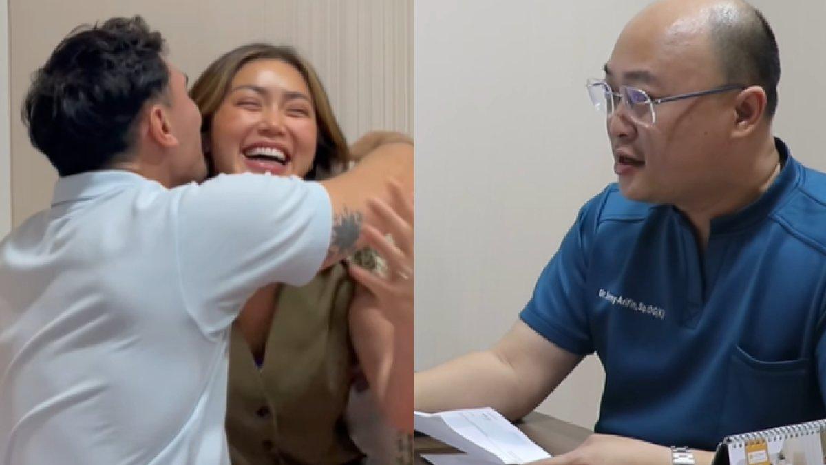 Dokter menyampaikan ucapan selamat sekaligus apresiasi perjuangan Jessica jalani program bayi tabung