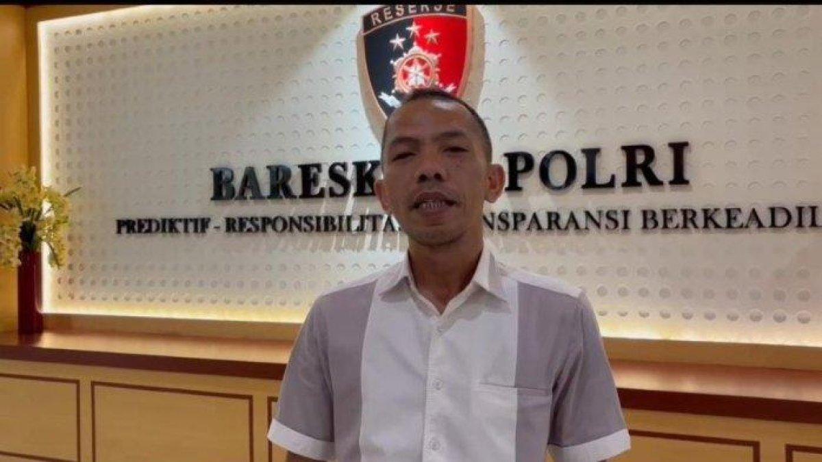 Egamarthadinata, kuasa hukum Azizah Salsha, melapor ke Bareskrim Polri, Rabu (21-082024)