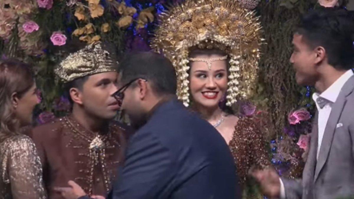 Fadly Faisal hadiri resepsi pernikahan Thariq dan Aaliyah