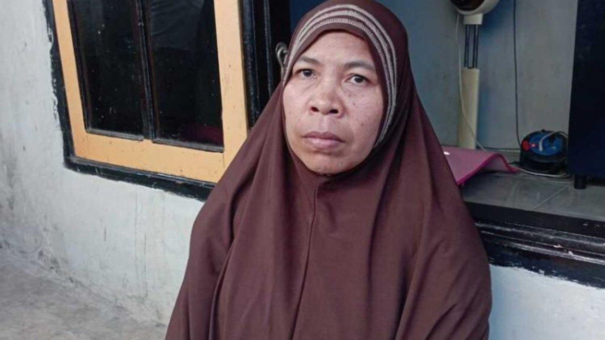 Fitriah (40), ibunda Fadila, menginginkan suaminya dihukum mati karena telah membunuh putrinya.