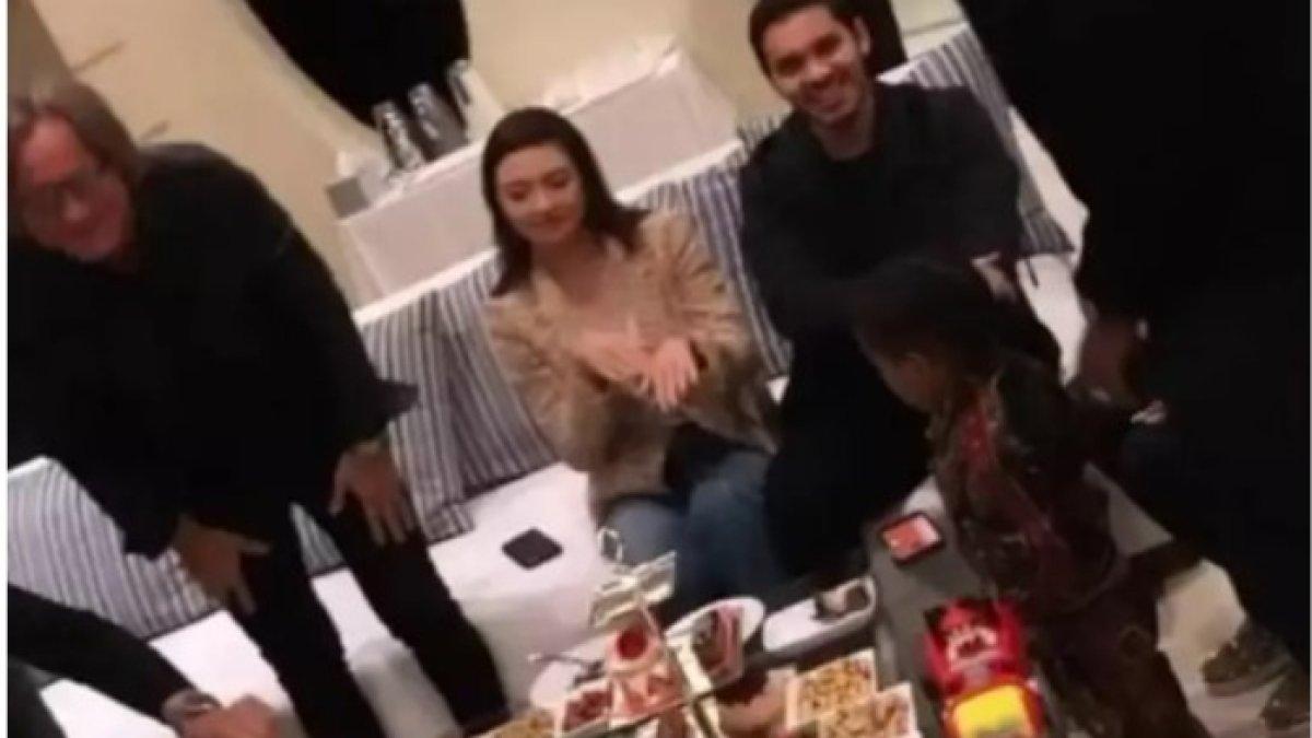 Foto Raline Shah makan malam bareng Mohammed Hadid, ayah Gigi Hadid dan Bella Hadid.
