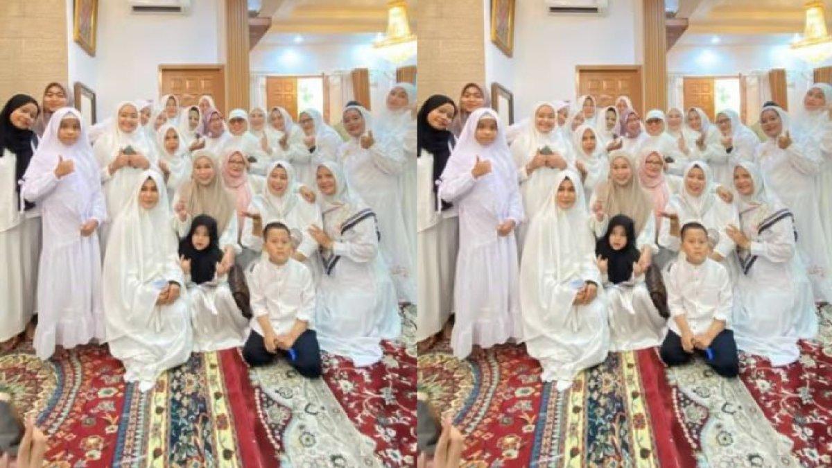 Foto keluarga besar Frans Faisal
