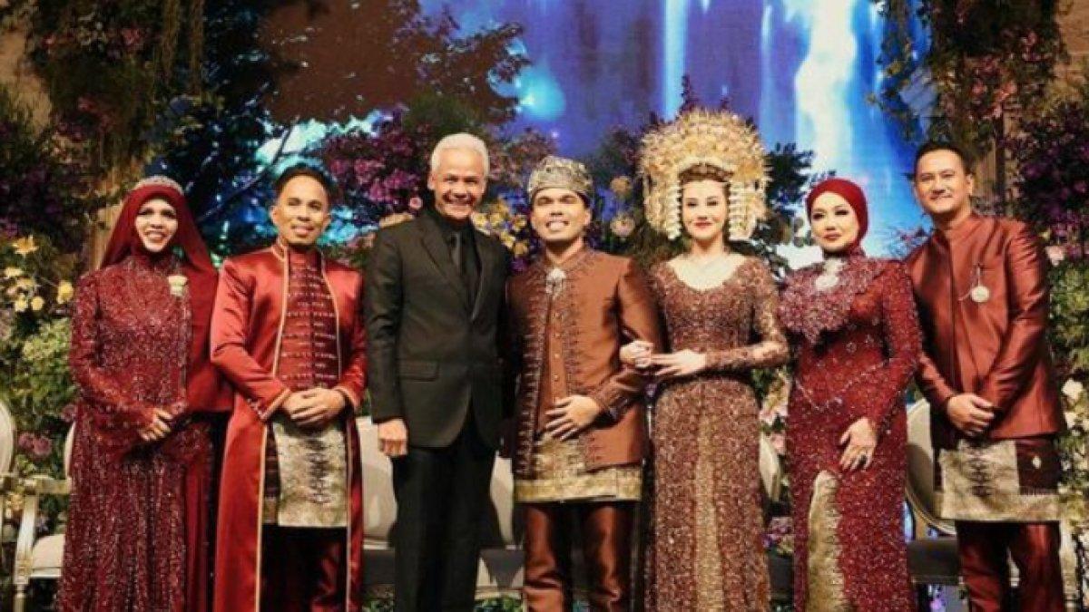 Ganjar Pranowo foto bareng Thariq Halilintar dan Aaliyah Massaid