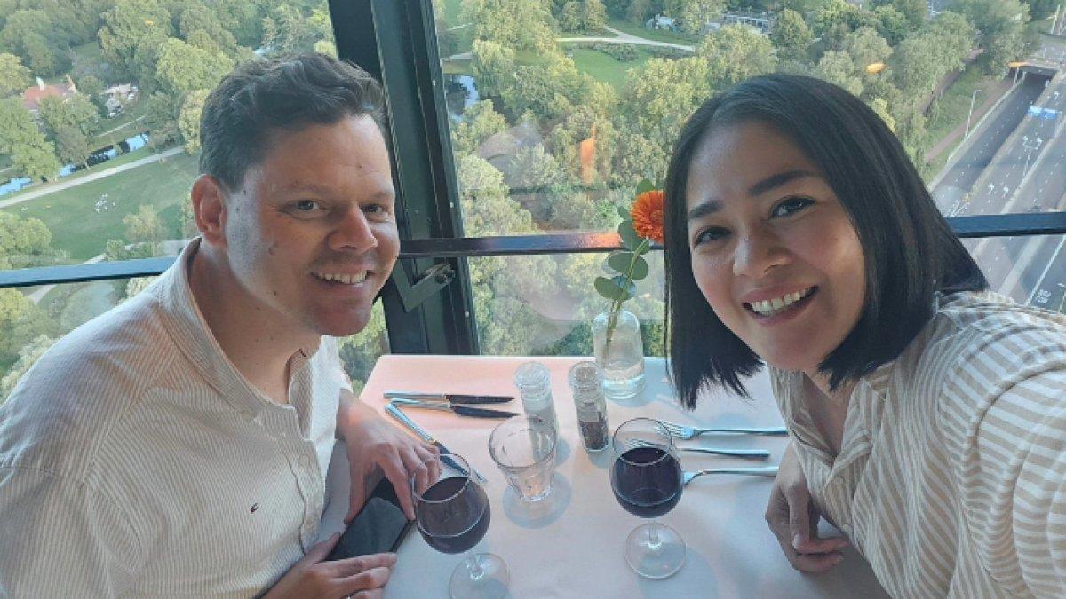 Gracia Indri dan Jeffrey Slijpen dinner romantis