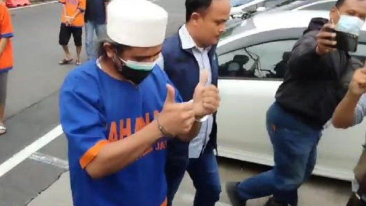 Gus Samsudin digiring ke penjara