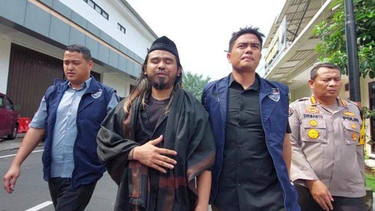 Gus Samsudin ingin tempat pengobatannya di Blitar menjadi ramai