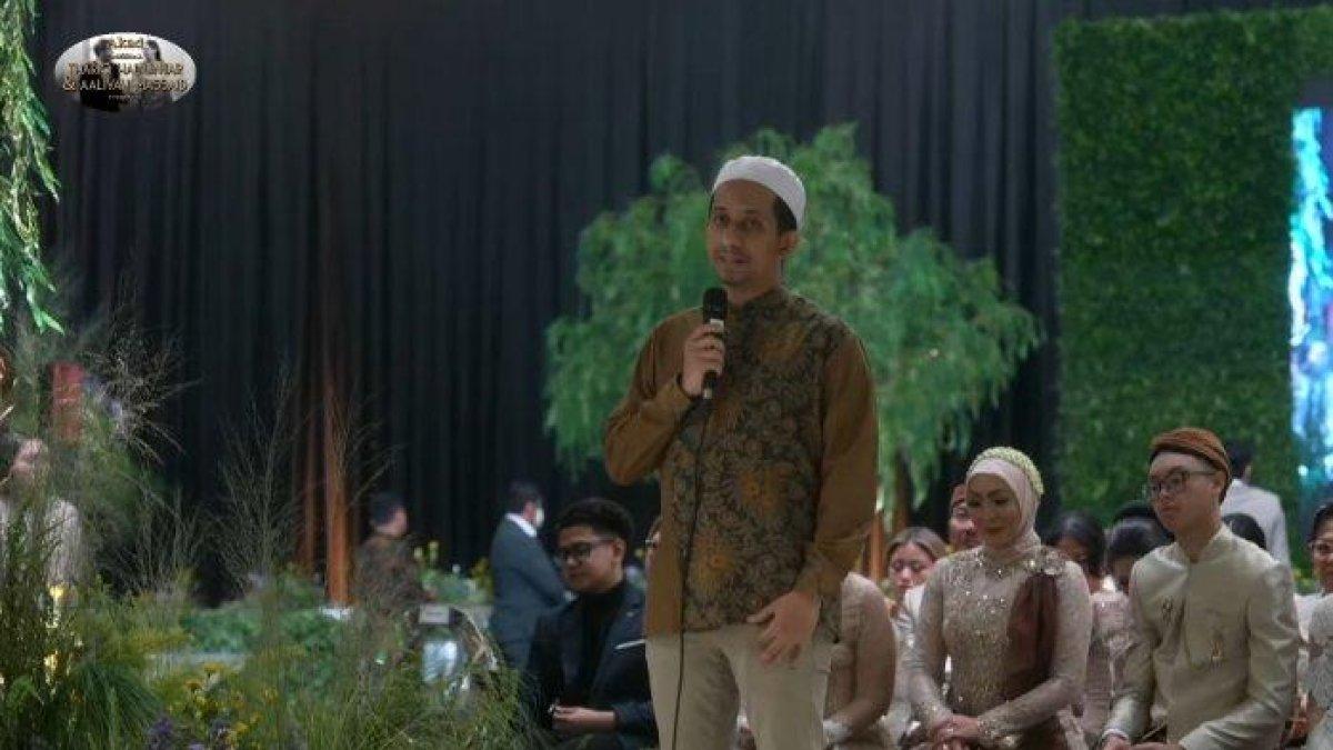 Habib Jaffar beri ceramah di nikahan Thariq-Aaliyah.