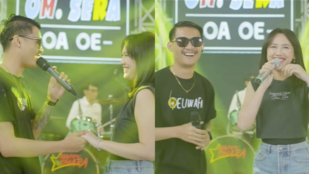 Happy Asmara dan Gilga Sahid awalnya terlibat duet.