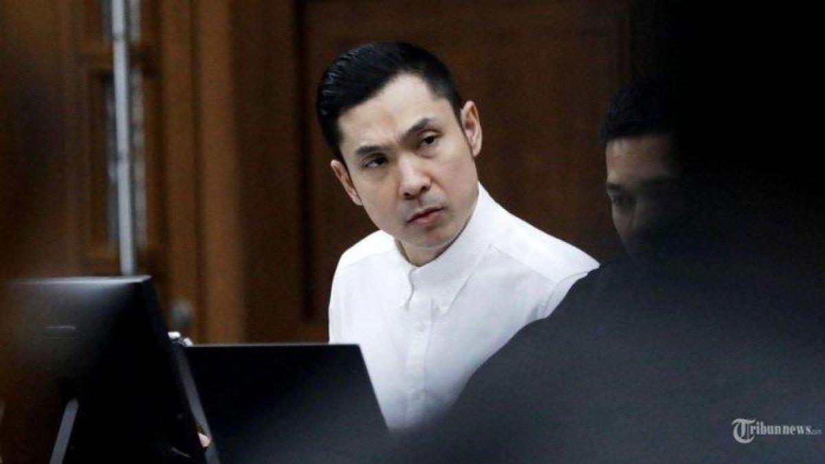 Harvey Moeis divonis 6,5 tahun penjara.