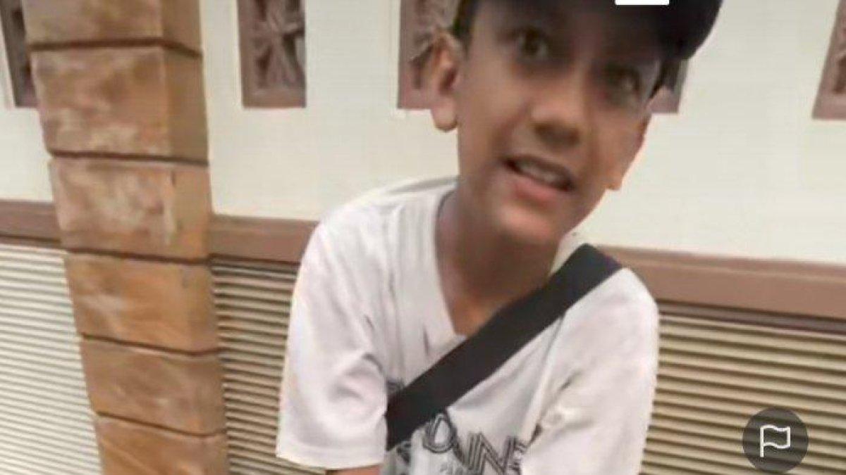 Ifan bocah penjual cobek ganteng