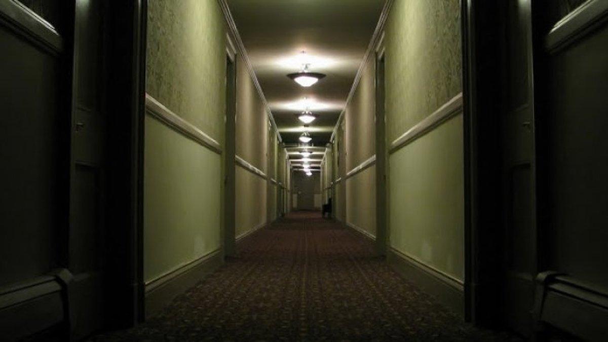 Ilustrasi hotel seram.
