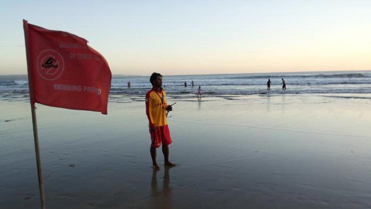 Ilustrasi penjaga pantai.