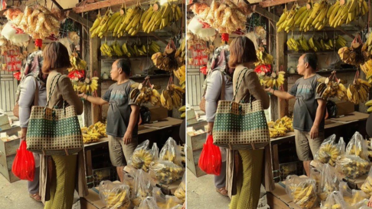 Indah Pertamasari belanja pisang ke pasar
