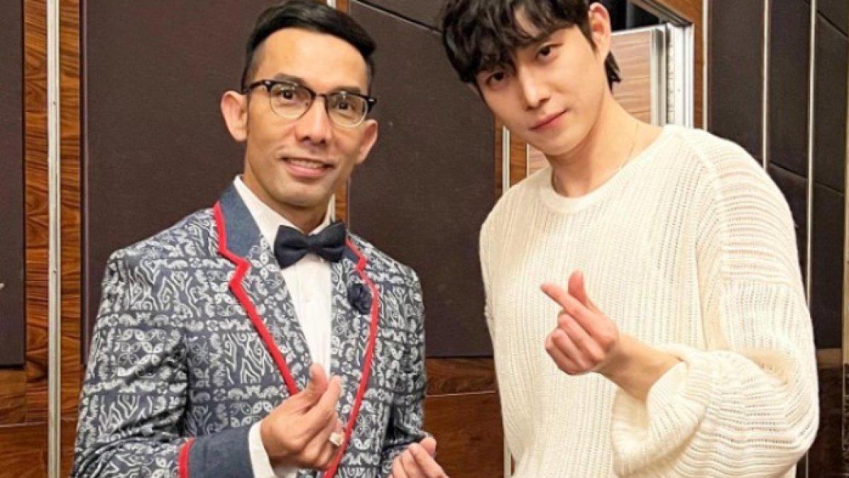 Indra Herlambang juga dipercaya untuk menjadi MC di fan meeting Kim Young Dae