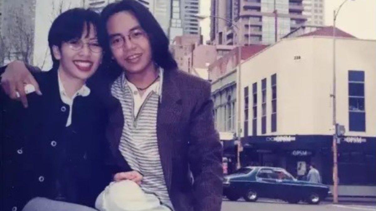 FOTO PERJALANAN CINTA - Inilah potret Ari Lasso dan Vita Dessy saat masih muda.