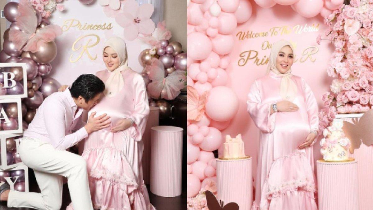 Kabar bahagia datang dari pasangan Reino Barack dan Syahrini yang baru saja dikaruniai anak pertamanya.