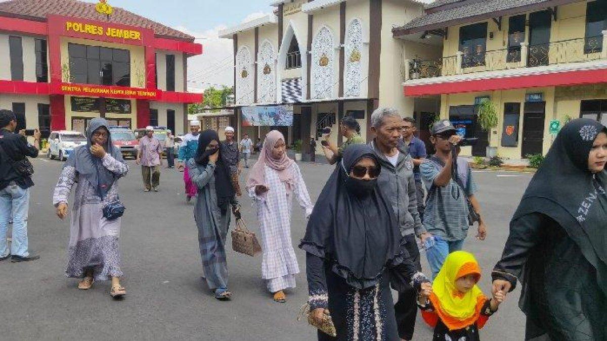 Jamaah Umroh Jember yang terlantar di Arab Saudi lapor polisi