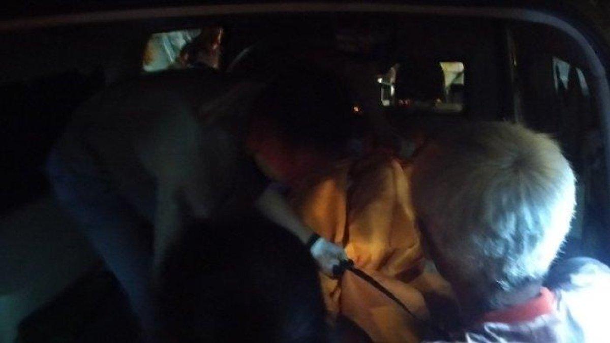 Jasad wanita ditemukan tewas di akses keluar parkiran Mall Paragon diangkut menggunakan ambulance
