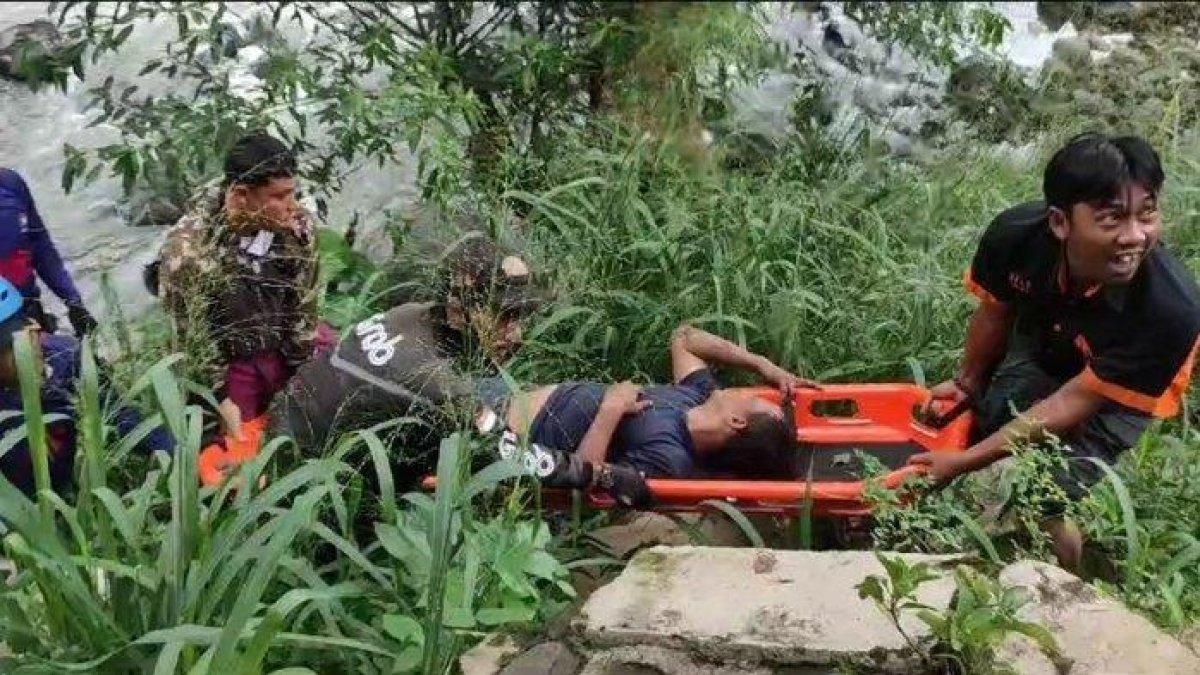 Jembatan Balai Binarum yang dijadikan tempat melompat M Taufik.