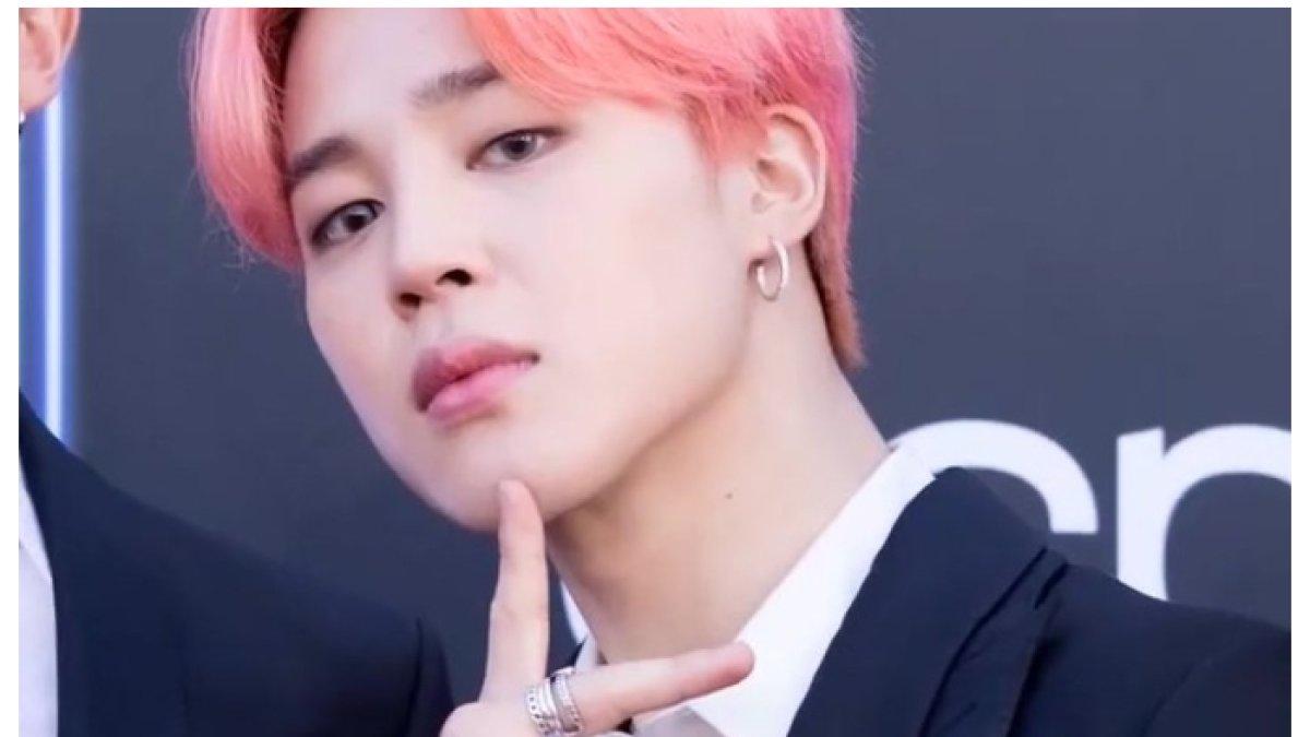 JIMIN BTS MEMBUAT PRESTASI BARU DENGAN LAGUNYA - Jimin BTS kembali mencetak sejarah! “Who” bertahan 30 minggu di Billboard Hot 100, menjadikannya salah satu lagu K-Pop terlama di chart!