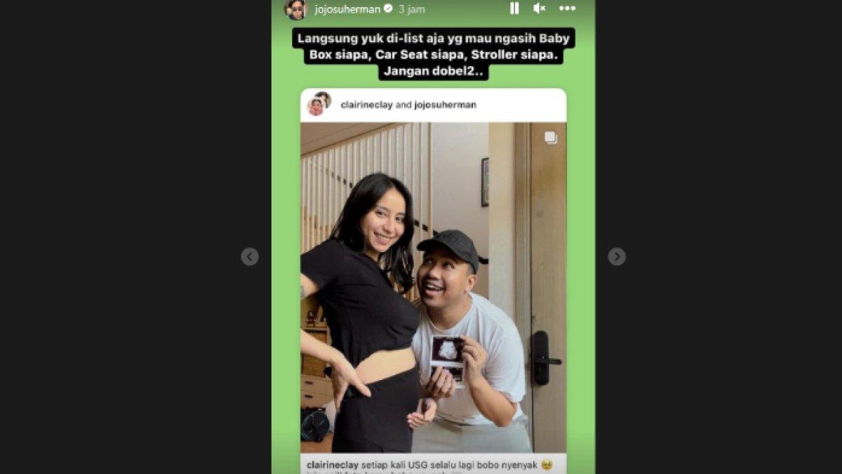Joshua guyon mengabsen orang-orang yang hendak memberikan kado jika kelak anaknya lahir.