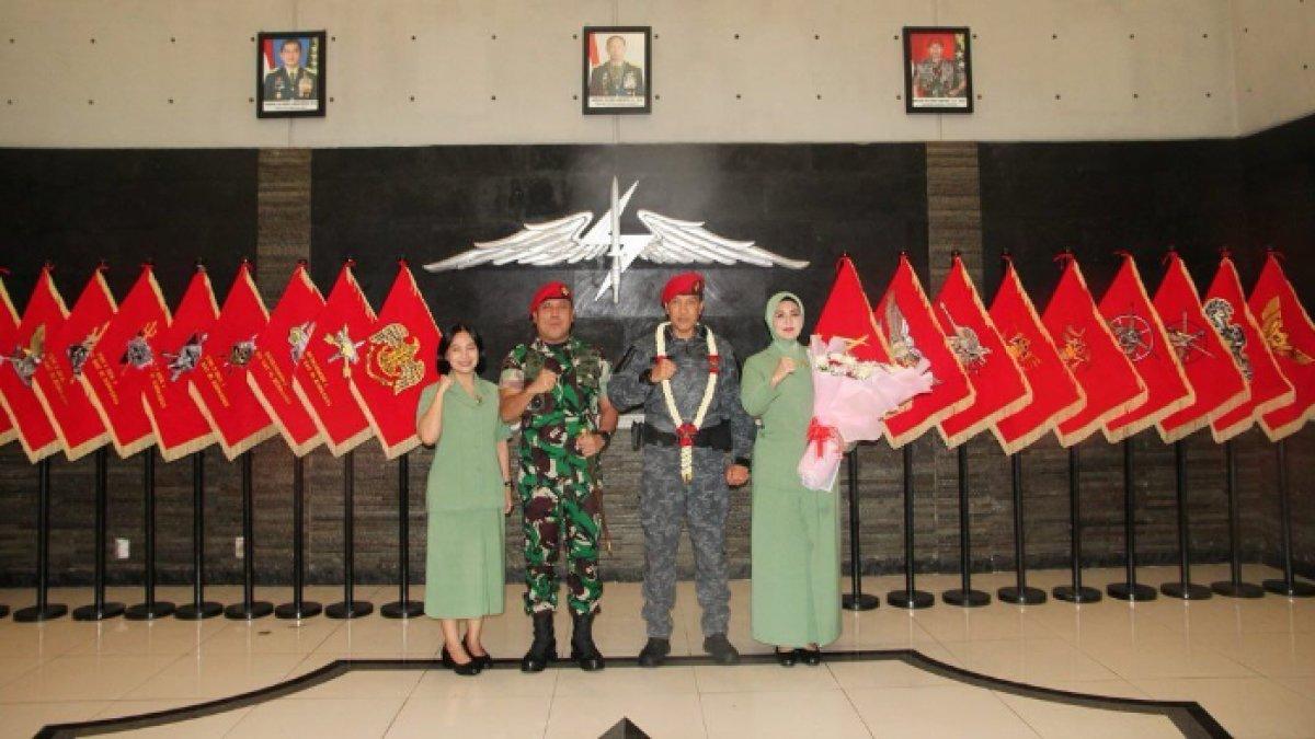 Juliana Moechtar dilantik sebagai Ketua Persit Kartika Chandra Kirana.