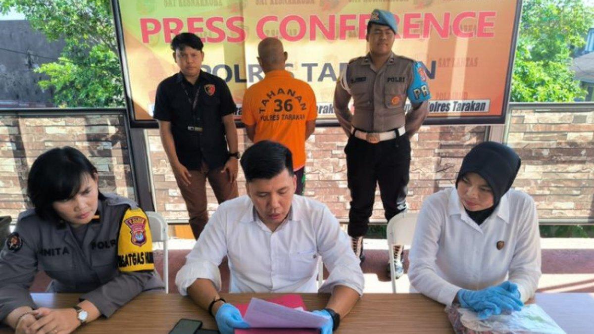Polres Tarakan Kaltara, menggelar jumpa pers kasus pencabulan balita oleh tetangganya yang berusia 53 tahun.