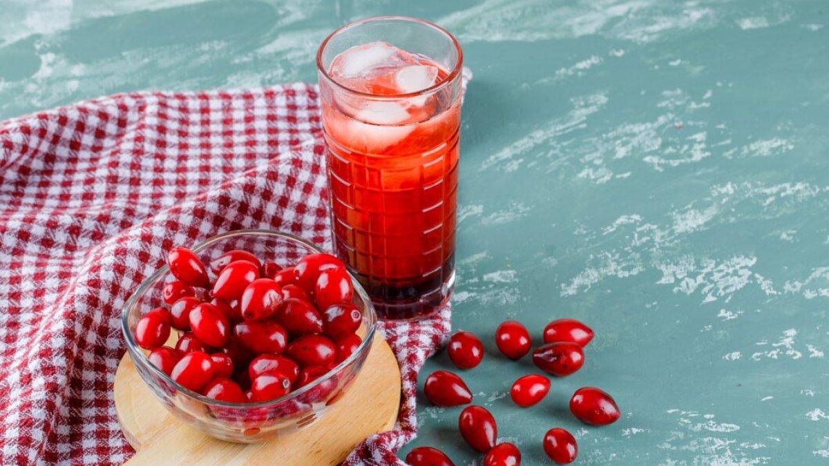 JUS CERI - Jus ceri tart, yang mengandung melatonin dan tryptophan, efektif membantu tidur nyenyak. Selain itu, juga bermanfaat untuk kesehatan, termasuk mengurangi nyeri otot dan meningkatkan sistem kekebalan tubuh.