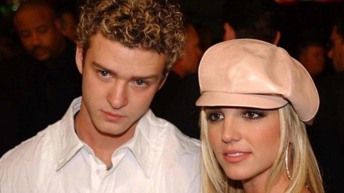Justin Timberlake dan Britney Spears saat masih berpacaran. Britney Spears ternyata pernah hamil saat masih berpacaran dengan Justin Timberlake tahun 1999-2002 lalu. Namun ia menggugurkan kandungannya tersebut.