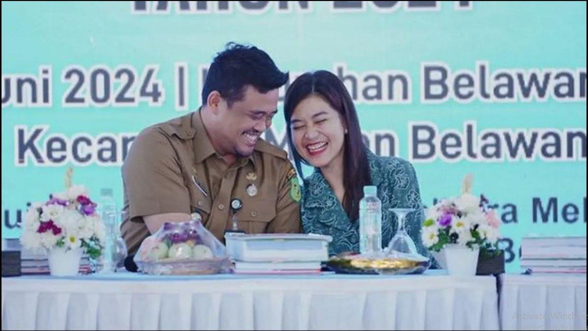 ADU GAYA SELVI ANANDA DAN KAHIYANG AYU - Kahiyang memilih tidak mengenakan banyak aksesori, hanya sepasang anting kecil yang membuat tampilannya tetap elegan.
