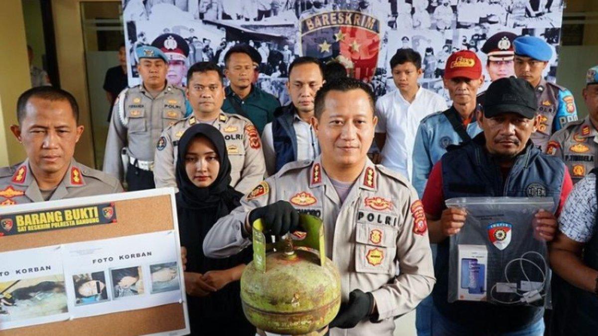 Kapolresta Bandung Kombes Pol Kusworo Wibowo saat menggelar perkara di Mapolresta Bandung, terkait kasus pembunuhan wanita di sebuah Vila di Pangalengan
