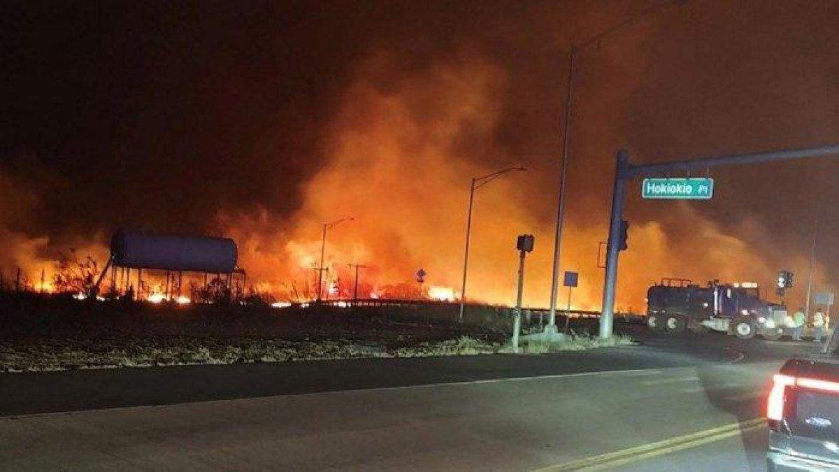 Kebakaran hutan yang dipicu oleh angin Badai Dora di Lahaina, Hawaii pada 9 Agustus 2023.