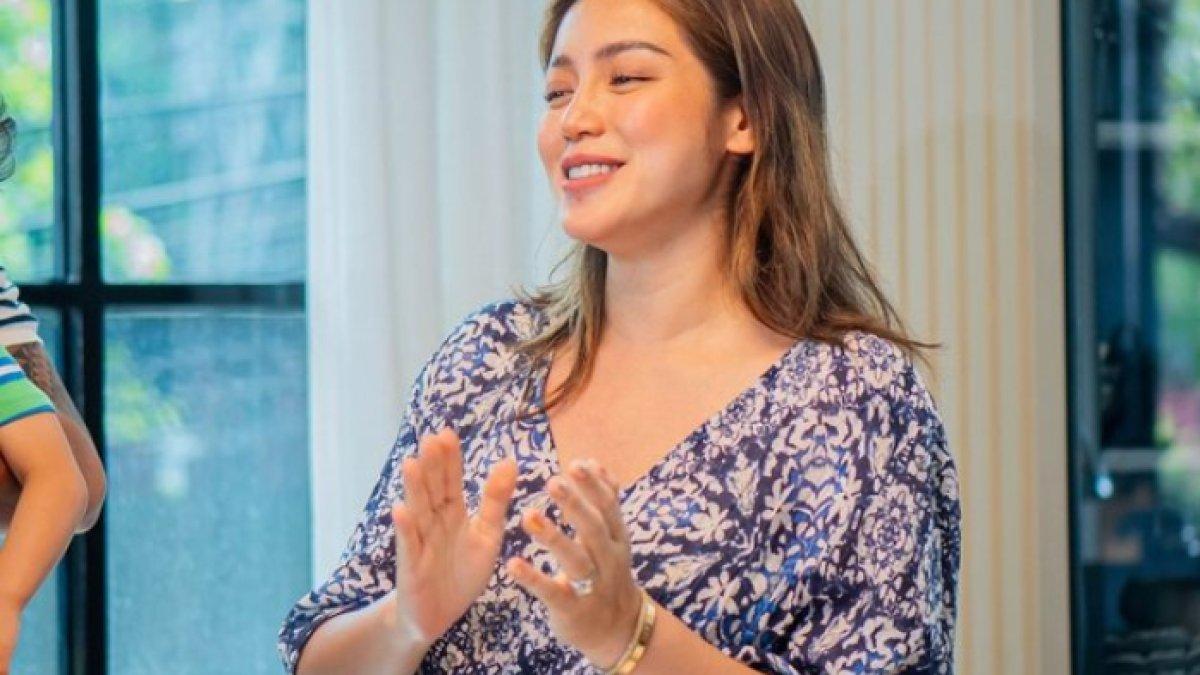 Kecantikan Jessica Iskandarmakin terpancar